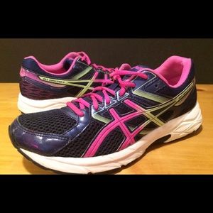 Women’s size 9 ASICS Gel/Contend 3 shoes